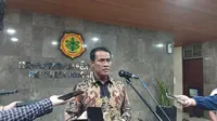 Menteri Pertanian (Mentan) Andi Amran Sulaiman di Kantor Kementerian Pertanian, Jakarta, Selasa (7/11/2023). Mentan akan mempermudah aturan bagi penerima pupuk subsidi. (Arief/Liputan6.com)