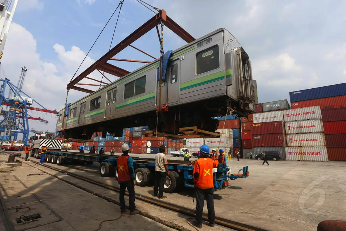40 Unit Gerbong KRL dari Jepang Datang Lagi