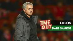 Manajer Manchester United, Jose Mourinho, lolos dari sanksi Asosiasi Sepak Bola Inggris (FA), menyusul komentarnya jelang Manchester Derby.