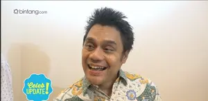 Dwiki Dharmawan menceritakan inspirasi yang ia dapatkan dari Pasar Klewer dalam bermusik. 