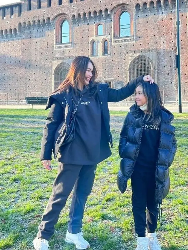 Ayu Ting Ting dan Bilqis (Instagram/ayutingting92)