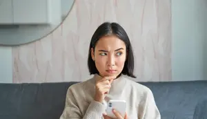 Sering Buka Aplikasi yang Sama Berulang Kali? Ini 8 Alasan Psikologis di Baliknya