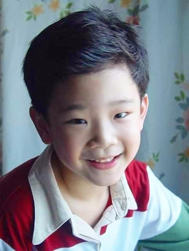 6 Foto Masa Kecil Jess No Limit, Suka Game Sedari Anak-Anak