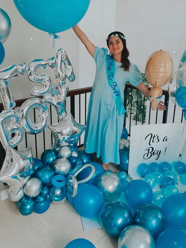 Momen Andrew Andika Ungkap Jenis Kelamin Anak Pertama. (Sumber: Instagram/andrewandika dan Instagram/tengkudewiputri_tdp)