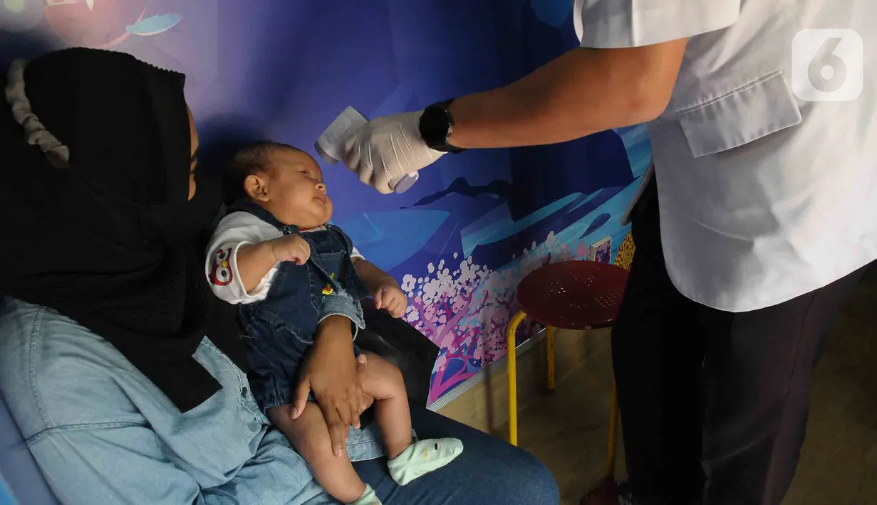 Untuk DKI Jakarta sekitar 60 ribu vaksin Rotavirus yang untuk bayi. (merdeka.com/Imam Buhori)