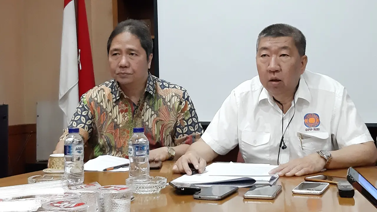 Sekjen REI Totok Lusida (kanan)  meminta agar DPR bisa mengesahkan RUU Pertanahan pada September mendatang dan tidak diundur, Jumat (12/7/2019).