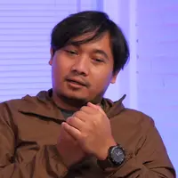 Brian eks Sheila on 7 (Youtube DrumNDrum)