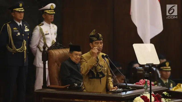 Jokowi Berbaju Sasak