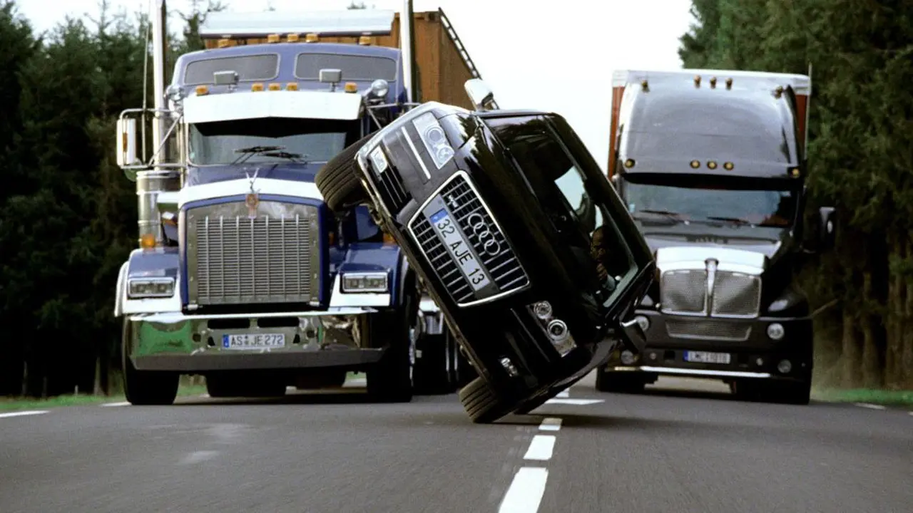 Audi A8 di The Transporter 2 