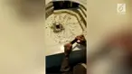 Pemasangan payung besar di Mekkah, mencuri perhatian publik. Bagaimana tidak, payung ini menjadi yang terbesar di dunia.