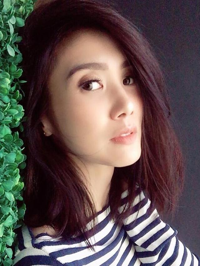 6 Potret Cantik Susan Tanoe, Wanita yang Kini Jadi Kekasih Baru Ello