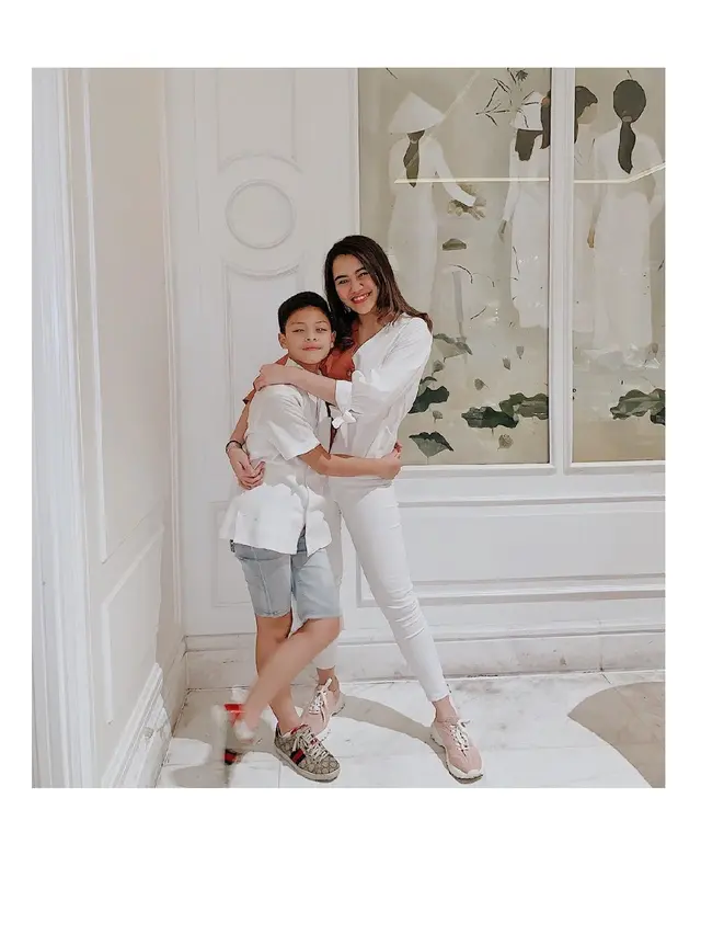 6 Potret Kebersamaan Aaliyah dan Keanu Masaid, Kompak Meski Beda Ibu