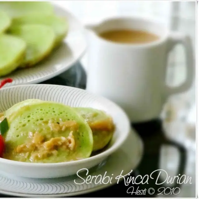 Kue Favorit 90 An Pilih Serabi Bandung Atau Serabi Solo Fashion Fimela Com