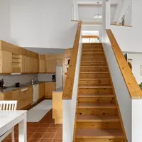 Ilustrasi Rumah Split Level Sederhana (Credit Lisa Anna/Unsplash)