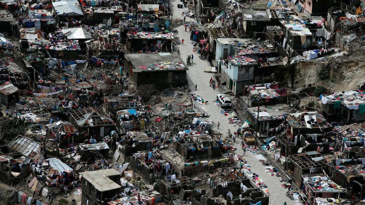 Rumah di Jeremie, Haiti, yang porak-poranda