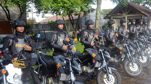 Kepolisian menyiagakan unit gerak cepat untuk pengamanan Pilkada Serentak 2018. (Foto: Liputan6.com/Muhamad Ridlo).