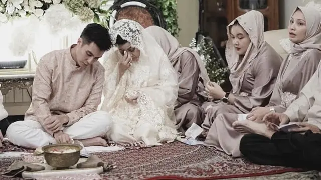 Ibunda Baim Wong Meninggal Dunia, Ini 6 Potret Kenangan Keduanya