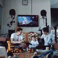 Ringgo Agus Rahman dan Sabai Morscheck dikenal sebagai pasangan suami istri yang harmonis dan humoris. Rumah tangga mereka seakan lengkap dengan kehadiran Bjorka Dieter Morscheck. (Foto: instagram.com/ringgoagus)