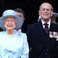 Sementara itu suami Ratu Elizabeth II, Prince Phillip ta hadir dalam pembaptisan tersebut dikarenakan ia sudah pensiun dari tugas kerajaan sejak musim gugur 2017. (ABC News)