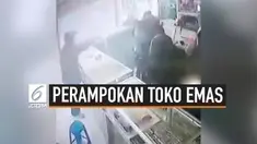 Terjadi perampokan di siang hari pukul 11.00 WIB di toko emas Wisma Cahaya Gerobogan, Jawa Tengah. Pelaku sebanyak 4 orang, merampok emas senilai Rp 4,5 miliar.