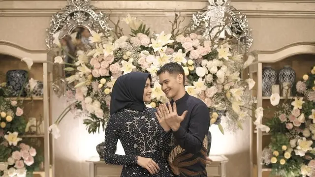 [Fimela] Citra Kirana dan Rezky Aditya