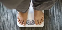 Ilustrasi kenaikan berat badan. Credit: freepik.com