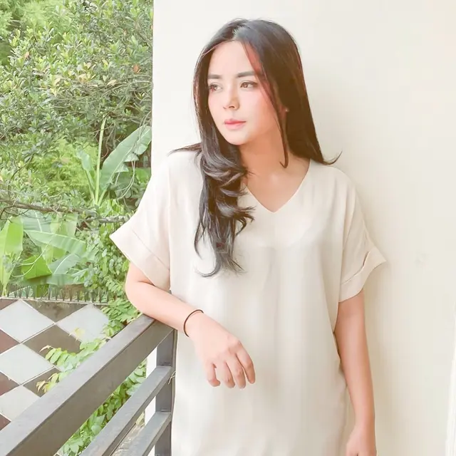 7 Pesona Gita Sinaga Pemain FTV Suara Hati Istri yang Kerap Curi Perhatian
