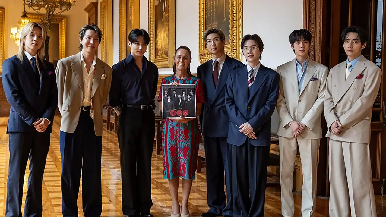 Gaya BTS Bertemu Presiden Meksiko, Formal Bersetelan Jas Kecuali Jungkook
