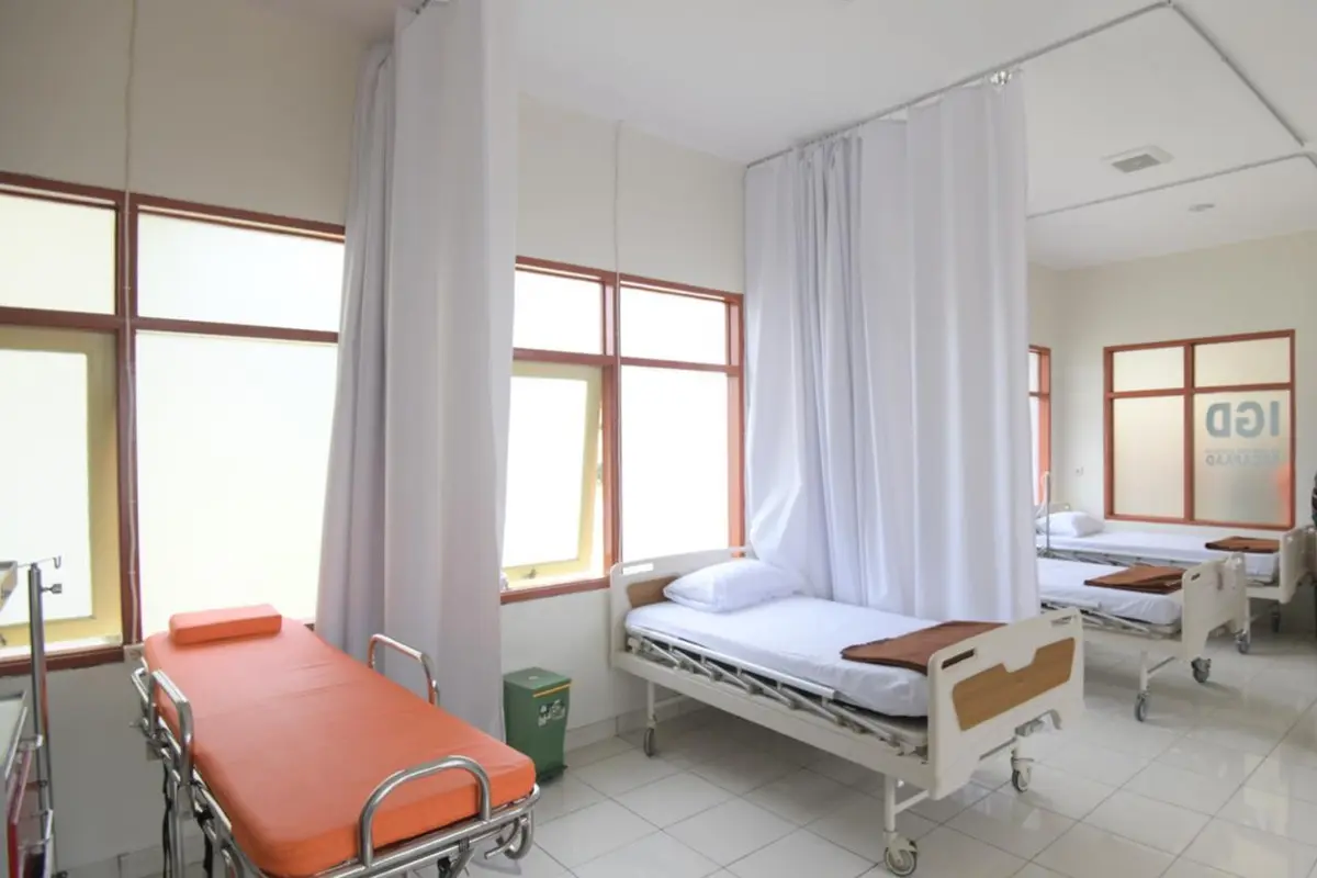 Rumah Sakit Darurat COVID-19 Secapa AD di Hegarmanah, Kota Bandung