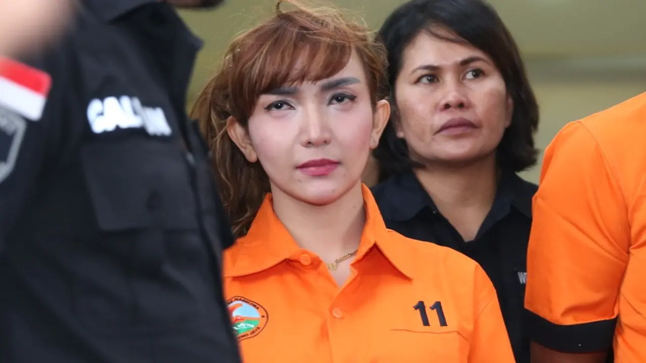 [Bintang] Roro Fitria