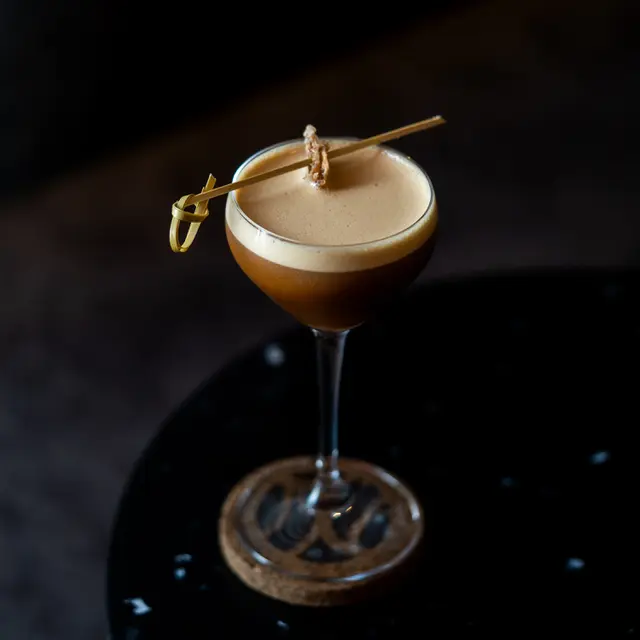 Sensasi Unik Ngopi dengan Konsep Omakase Racikan Juara Barista Dunia Mikael Jasin