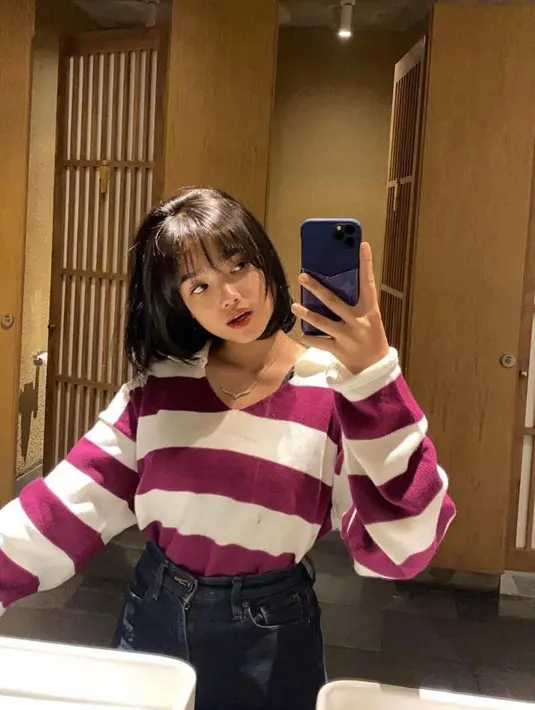 Baru-baru ini Fuji mengunggah potret penampilan terbarunya di akun Instagram pribadinya, Rabu (9/2/2022). (Instagram/fuji_an).