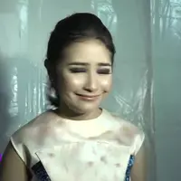 Percintaan tidak ada dalam rencana Prilly Latuconsina di tahun 2016. Ia masih asyik dan sibuk membangun karirnya dan tidak memiliki waktu untuk pacaran. Selain itu, belum ada pria yang mampu menarik perhatian Prilly hingga saat ini.