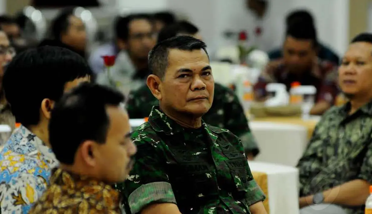 Sebuah kabar mengejutkan datang dari Kepala Staf Angkatan Darat (KSAD), Jenderal TNI Budiman. Senin (21/07/14), ia diberhentikan oleh presiden (Liputan6.com/Andrian M Tunay)
