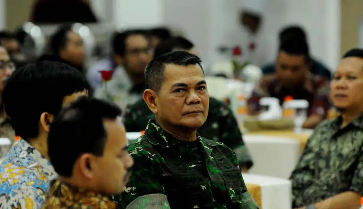 Sebuah kabar mengejutkan datang dari Kepala Staf Angkatan Darat (KSAD), Jenderal TNI Budiman. Senin (21/07/14), ia diberhentikan oleh presiden (Liputan6.com/Andrian M Tunay)
