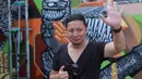 Ditemui di Studio Rossi, Fatmawati, Jakarta Selatan, Senin (14/9/2015), Ringgo mengaku jika profesi barunya sebagai anak band ini tidak akan dijadikannya sebagai sumber penghasilan utama. (Galih W. Satria/Bintang.com)