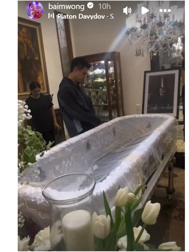 6 Potret Baim Wong Melayat Hotma Sitompul, Tetap Hadir Usai Hadapi Perceraian