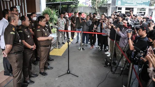 Teddy Minahasa dkk Resmi Jadi Tahanan Kejari Jakarta Barat