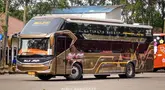 Laksana Legacy SR3 Suites Class yang kerap kali dijadikan armada khusus kelas 'sleeper bus' dengan kursi yang bisa menjadi tempat tidur. (Source: Instagram/@maulana.jpeg)
