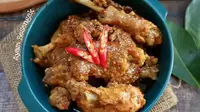 Resep ayam besengek, makanan favorit RA Kartini. (dok. Cookpad @linakwee)
