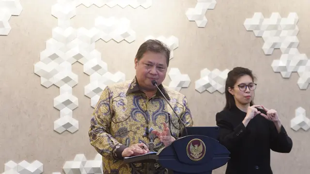 Menteri Koordinator Bidang Perekonomian Airlangga Hartarto dalam Konferensi Pers Pertumbuhan Ekonomi Indonesia Triwulan IV Tahun 2023, Senin (5/2/2024). (Dok Kemenko Perekonomian)