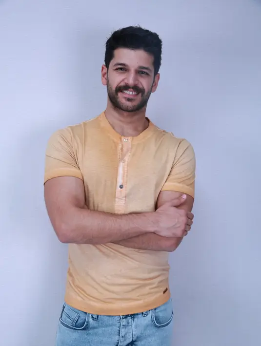 Emre Kivilcim pemeran Selim di serial 'Elif' kerap menjadi favorit kaum wanita karena ketampanannya. (Deki Prayoga/Bintang.com)