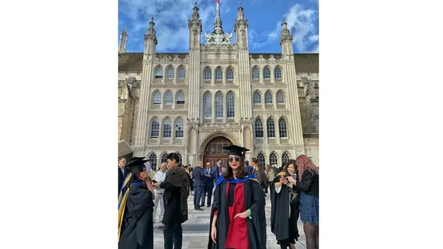 6 Potret Wisuda Citra Aulia, Mantan Pacar Al Ghazali yang Kuliah di London