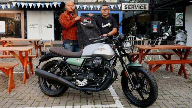 Moto Guzzi New V7 Stone