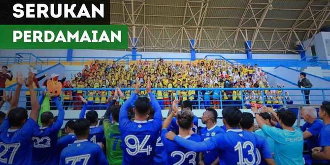 VIDEO: Ratusan Pelajar SD Serukan Perdamaian di Latihan Persib