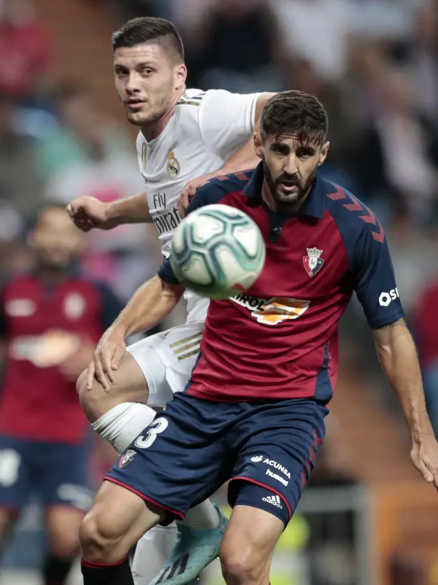 Real Madrid Taklukkan Osasuna 2-0 di Bernabeu