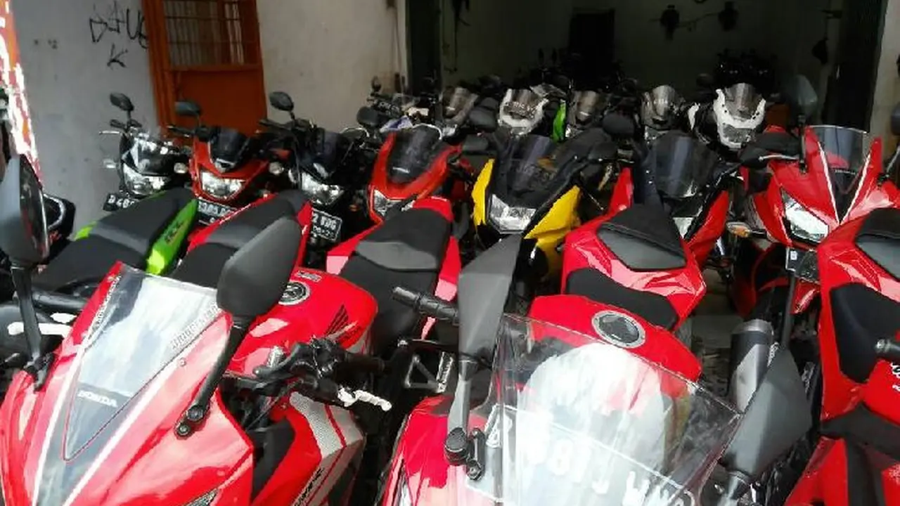 Motor sport bekas