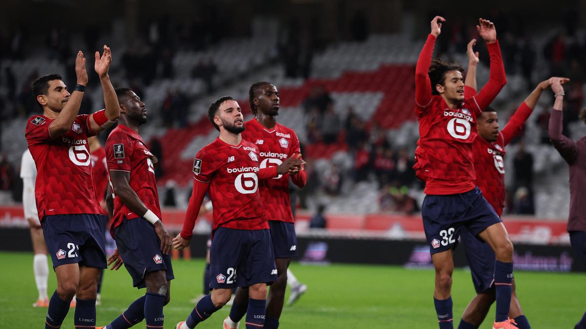 Hasil Ligue 1 Auxerre vs LOSC: Minus Calvin Verdonk, Lille Raih Kemenangan Dramatis
