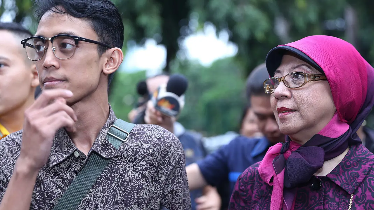 [Bintang] Ario Kiswinar dan Ariyani Soenarto