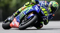 Masa depan pembalap Movistar Yamaha, Valentino Rossi di MotoGP menjadi pusat perhatian selama beberapa bulan terakhir. (MOHD RASFAN / AFP)